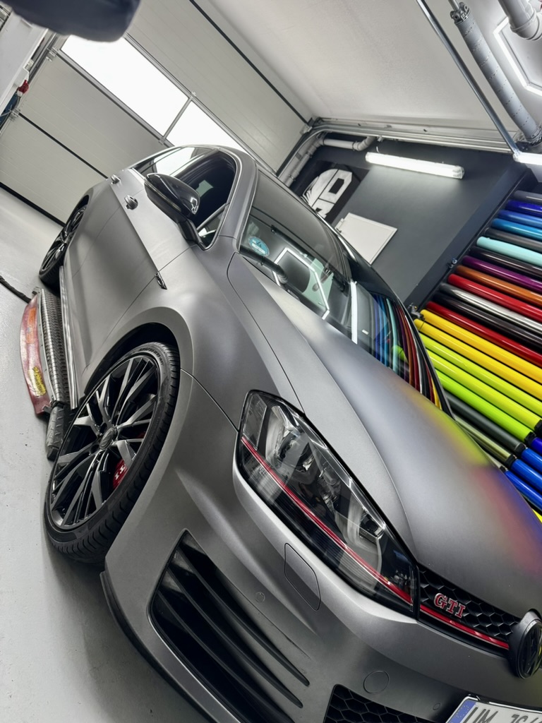 VW Golf GTI Grau Matt