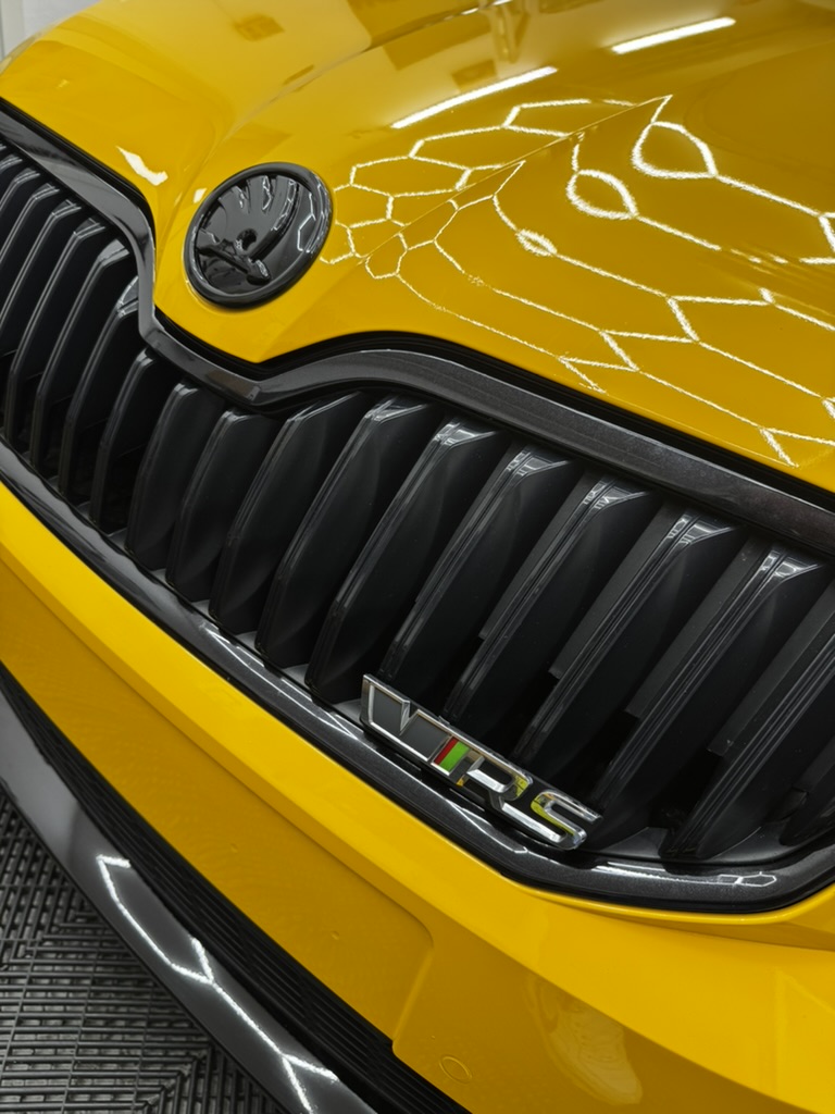 Skoda RS Gelb